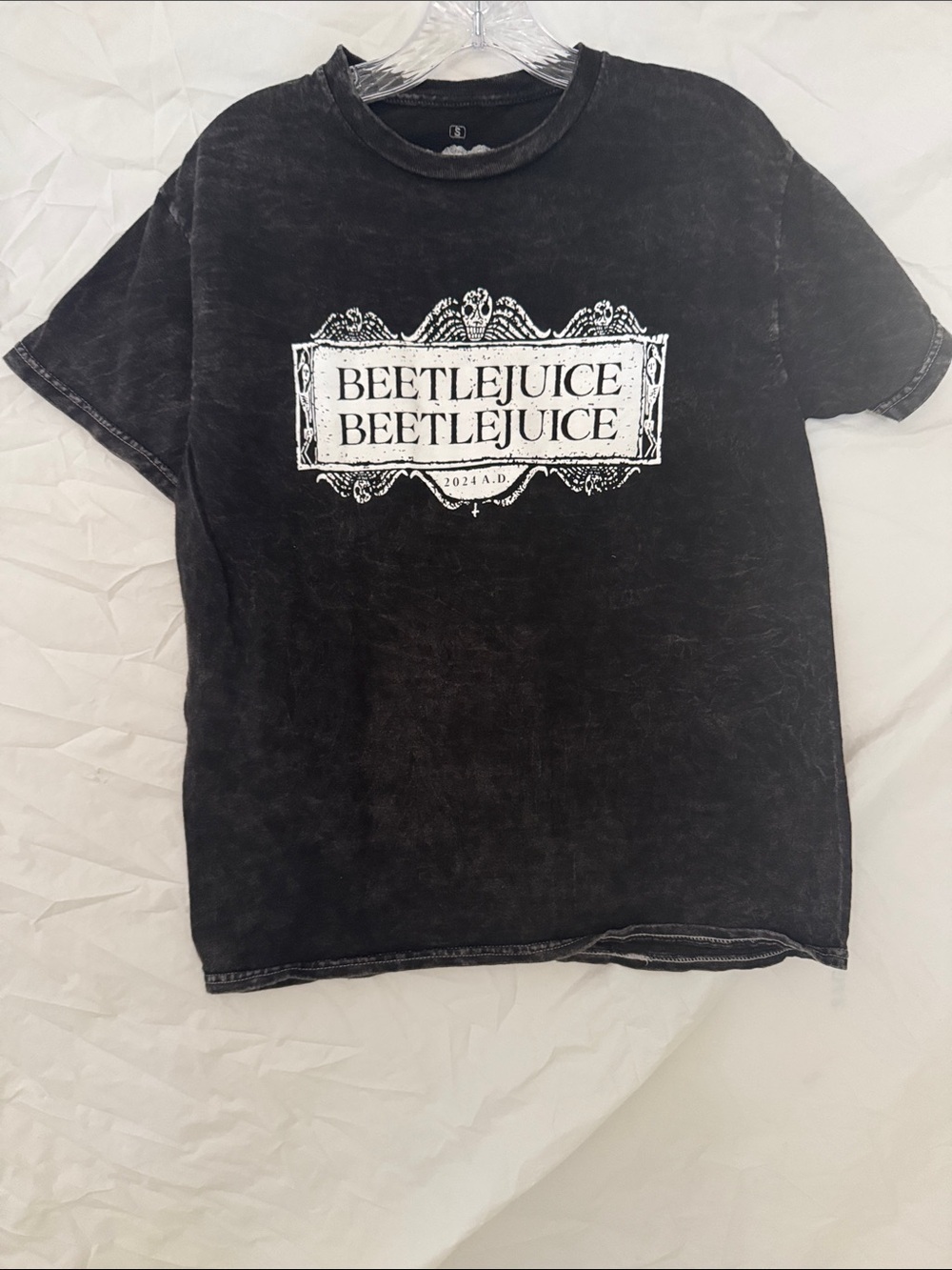 Hot Topic Black Beetlejuice Logo Short Sleeve Tee